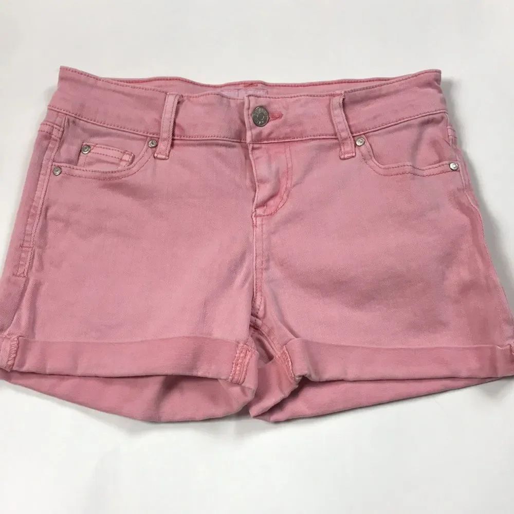CELEBRITY PINK SHORTS SIZE 3/26